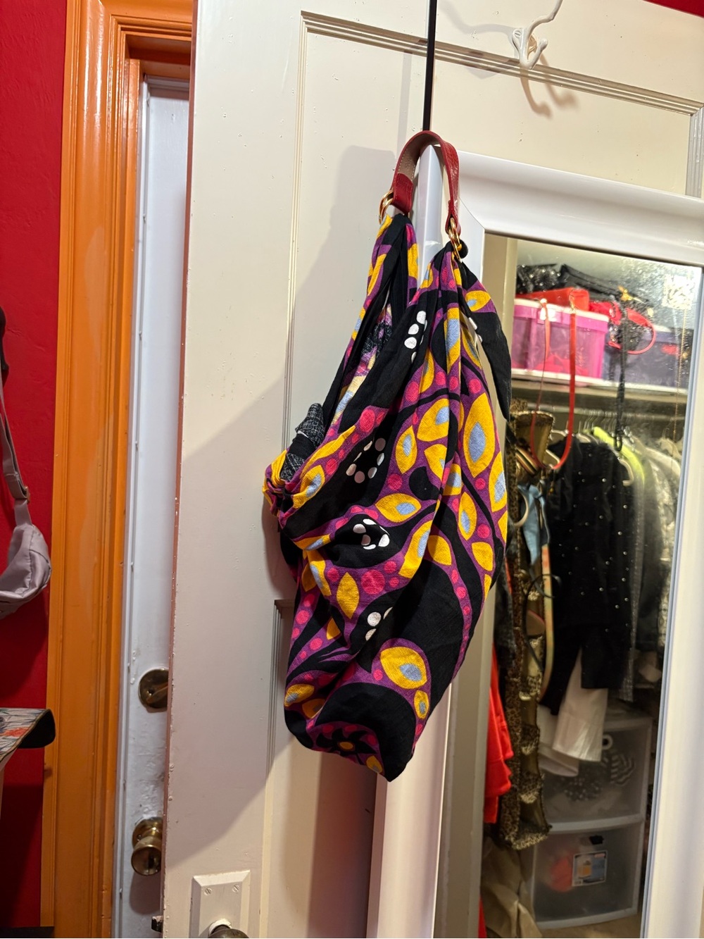 Kekefuda Kyoto vibrant Japanese Furoshiki multicolor  hobobag leather handle - Picture 8 of 9